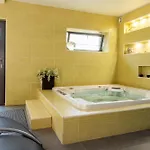 Domaine De Godchure - 11 Pers Jacuzzi&sauna Hébergement de vacances *
